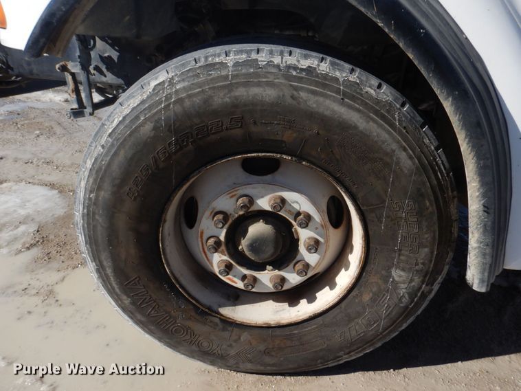 image for item DH8186 2001 Sterling LT8500  ready mix truck