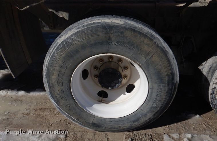 image for item DH8186 2001 Sterling LT8500  ready mix truck