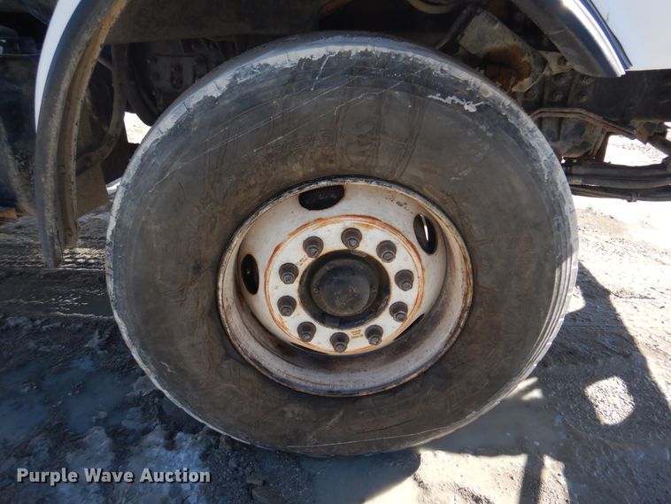 image for item DH8186 2001 Sterling LT8500  ready mix truck