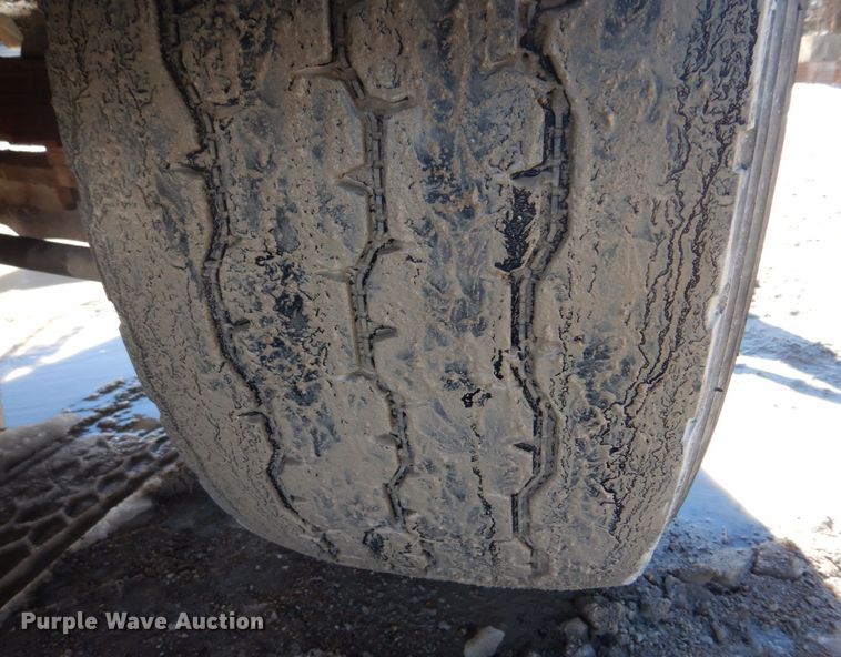 image for item DH8186 2001 Sterling LT8500  ready mix truck