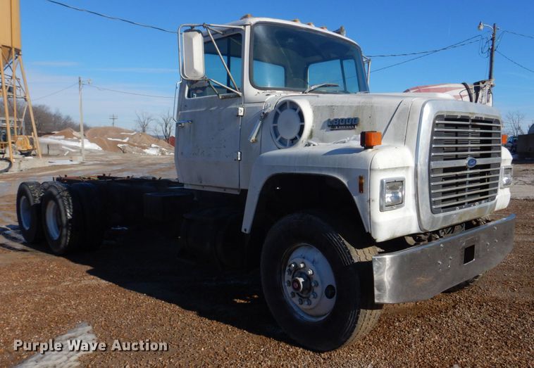 image for item DH8189 1989 Ford L8000  ready mix truck
