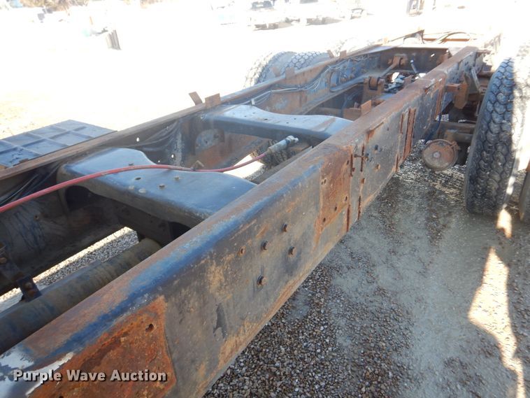 image for item DH8189 1989 Ford L8000  ready mix truck