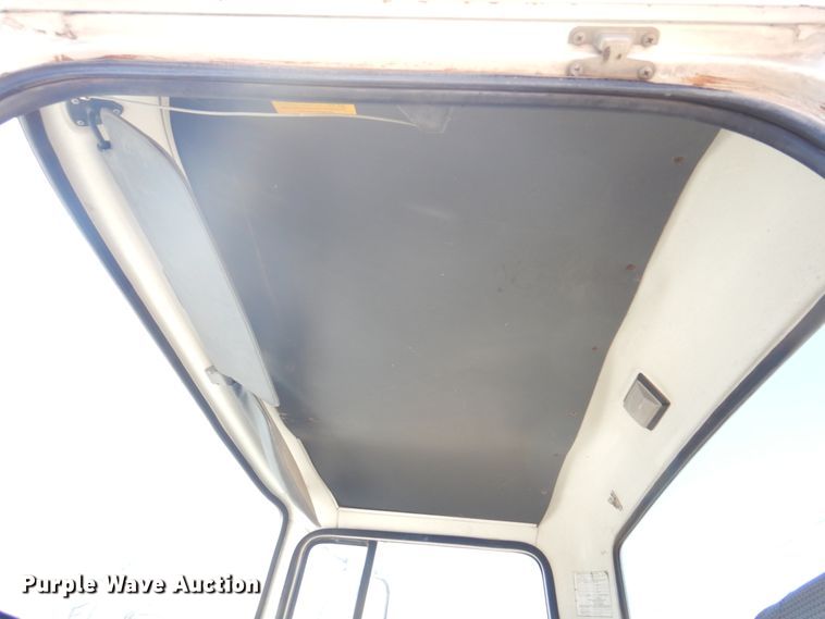 image for item DH8189 1989 Ford L8000  ready mix truck