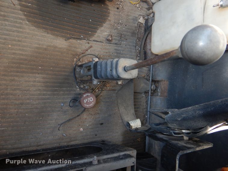 image for item DH8189 1989 Ford L8000  ready mix truck