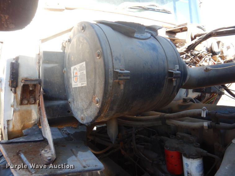 image for item DH8189 1989 Ford L8000  ready mix truck