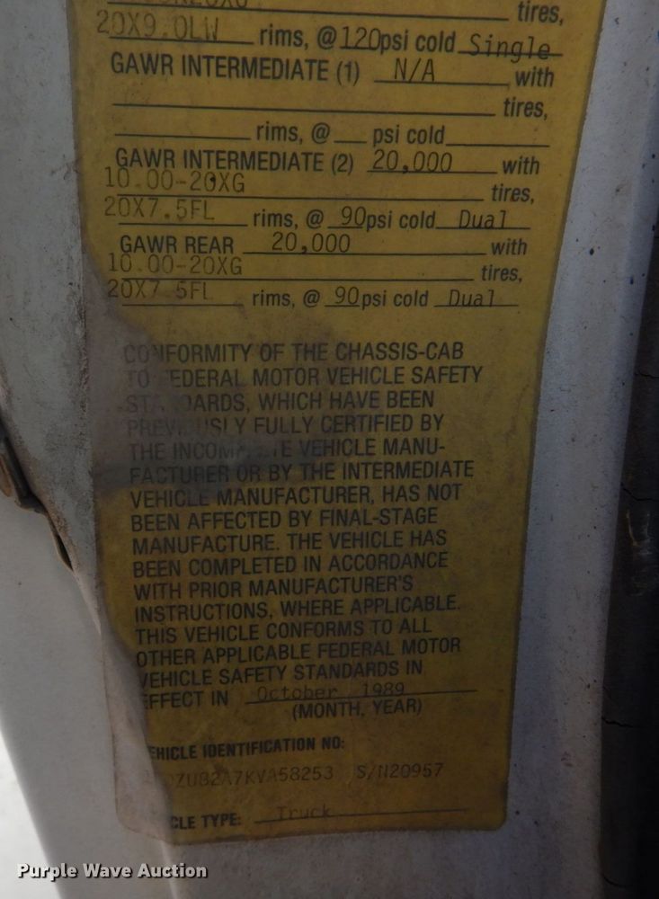 image for item DH8189 1989 Ford L8000  ready mix truck