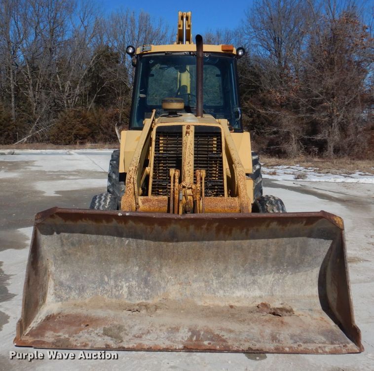 image for item DH8190 1983 John Deere 410B  backhoe