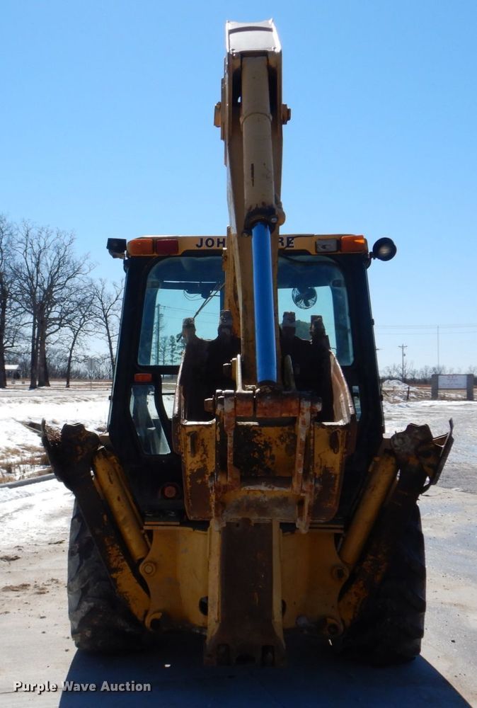 image for item DH8190 1983 John Deere 410B  backhoe