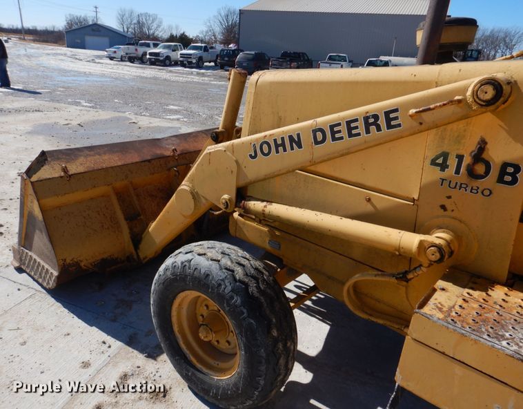 image for item DH8190 1983 John Deere 410B  backhoe