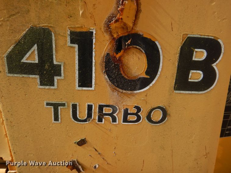 image for item DH8190 1983 John Deere 410B  backhoe