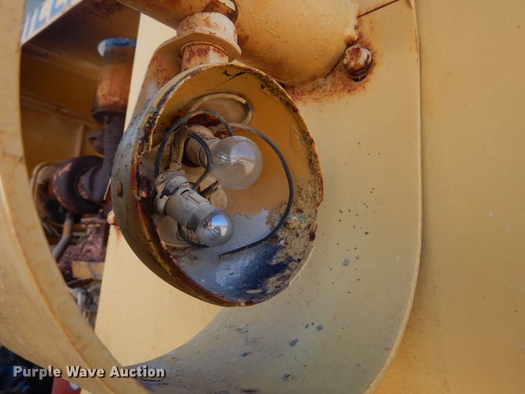 image for item DH8191 1979 Caterpillar 966C  wheel loader