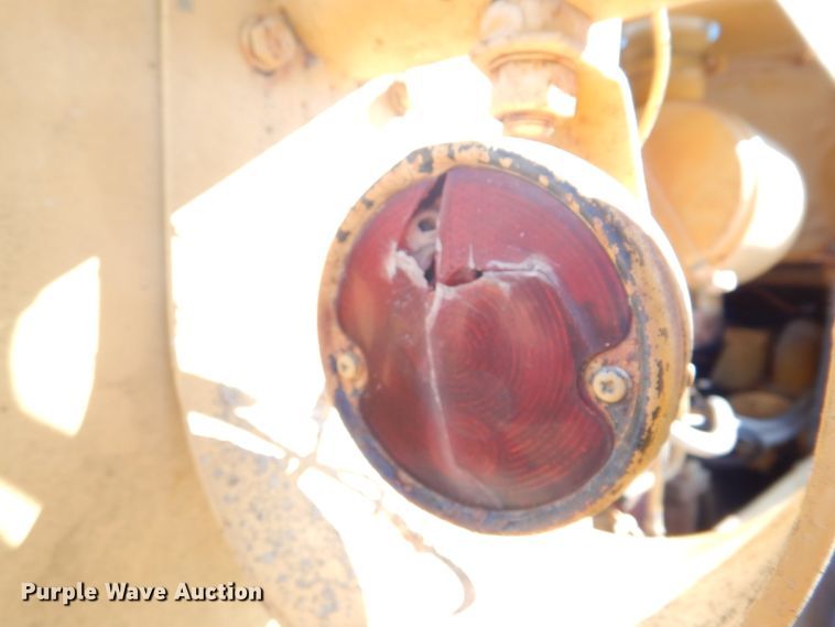 image for item DH8191 1979 Caterpillar 966C  wheel loader