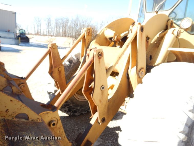 image for item DH8191 1979 Caterpillar 966C  wheel loader