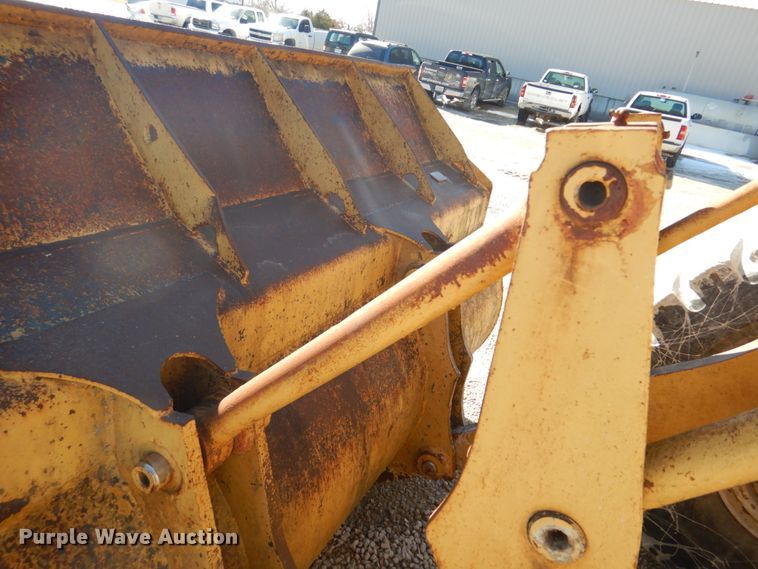 image for item DH8191 1979 Caterpillar 966C  wheel loader