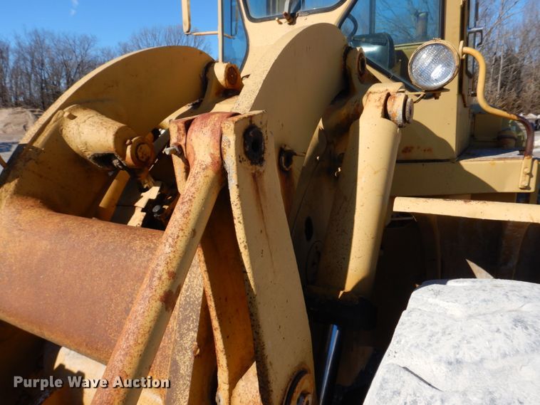 image for item DH8191 1979 Caterpillar 966C  wheel loader