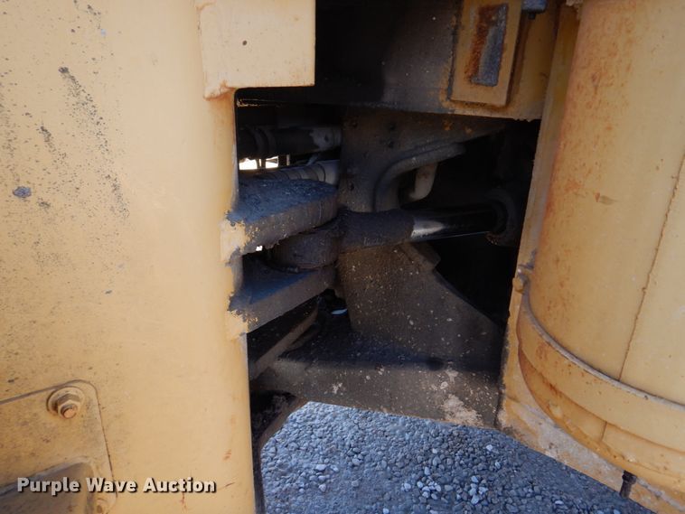 image for item DH8191 1979 Caterpillar 966C  wheel loader