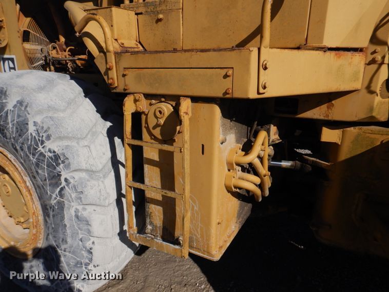 image for item DH8191 1979 Caterpillar 966C  wheel loader