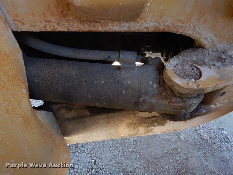 image for item DH8191 1979 Caterpillar 966C  wheel loader