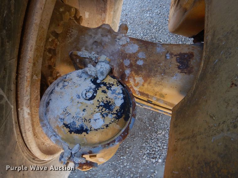 image for item DH8191 1979 Caterpillar 966C  wheel loader