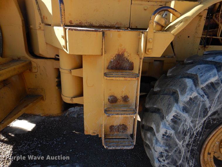 image for item DH8191 1979 Caterpillar 966C  wheel loader