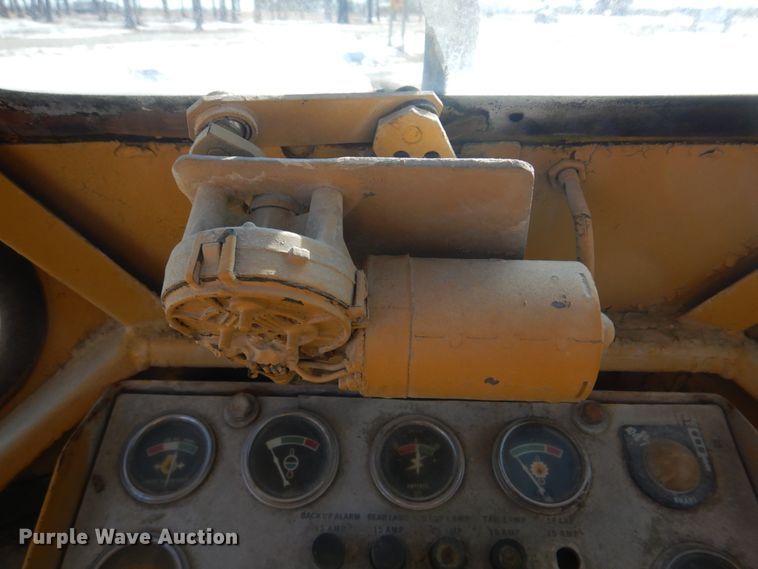 image for item DH8191 1979 Caterpillar 966C  wheel loader