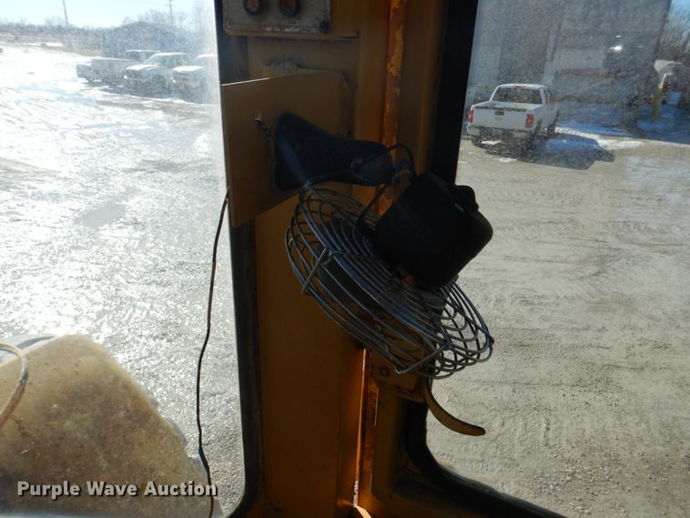 image for item DH8191 1979 Caterpillar 966C  wheel loader