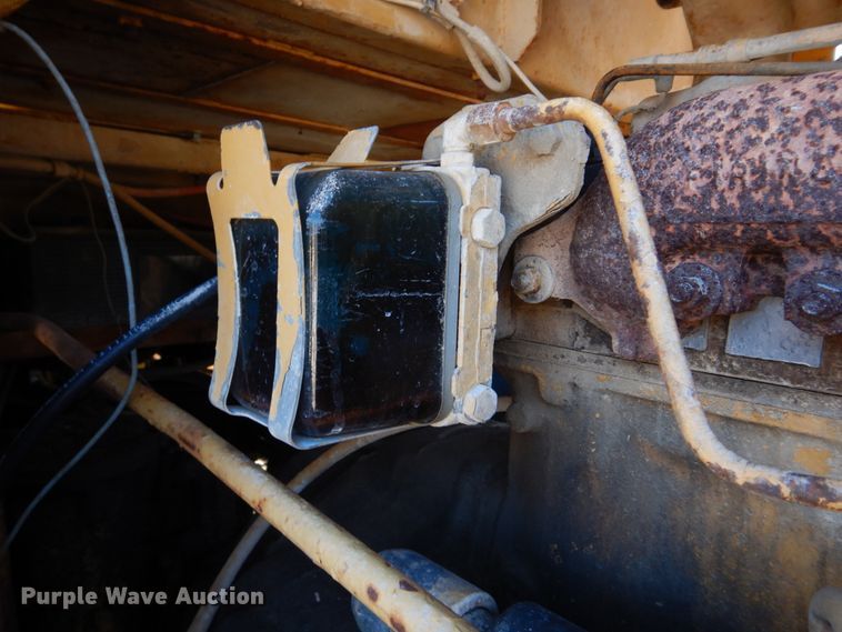 image for item DH8191 1979 Caterpillar 966C  wheel loader