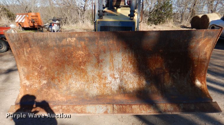 image for item DJ3809 2000 New Holland DC100  dozer