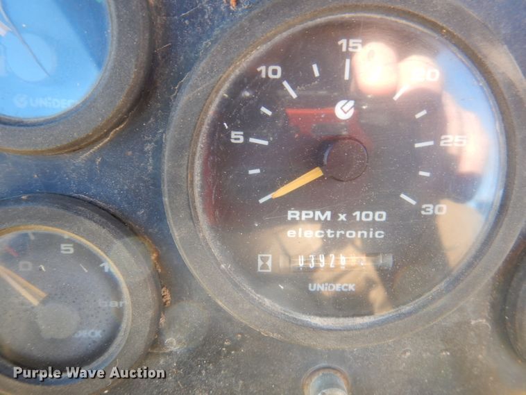 image for item DJ3809 2000 New Holland DC100  dozer