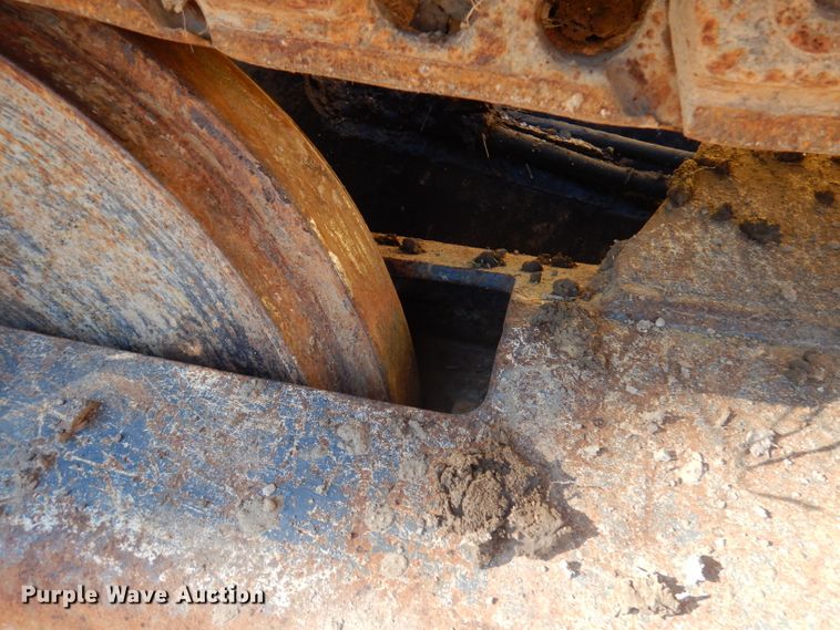 image for item DJ3809 2000 New Holland DC100  dozer
