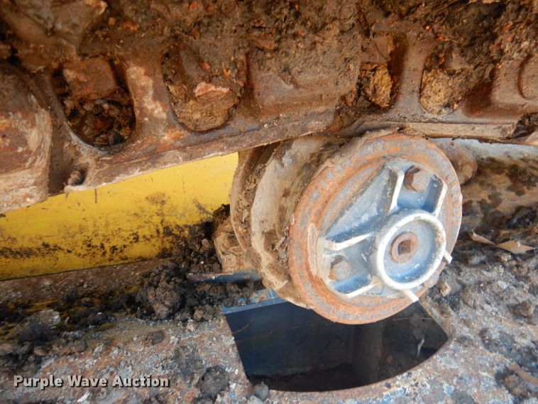 image for item DJ3809 2000 New Holland DC100  dozer
