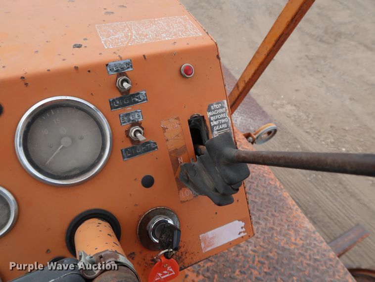 image for item DK3558 1998 Broce RJ350  broom