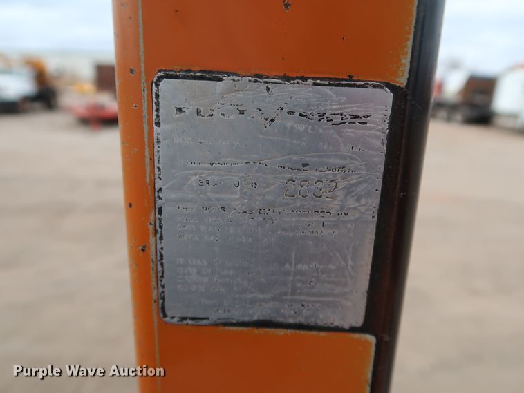 image for item DK3558 1998 Broce RJ350  broom