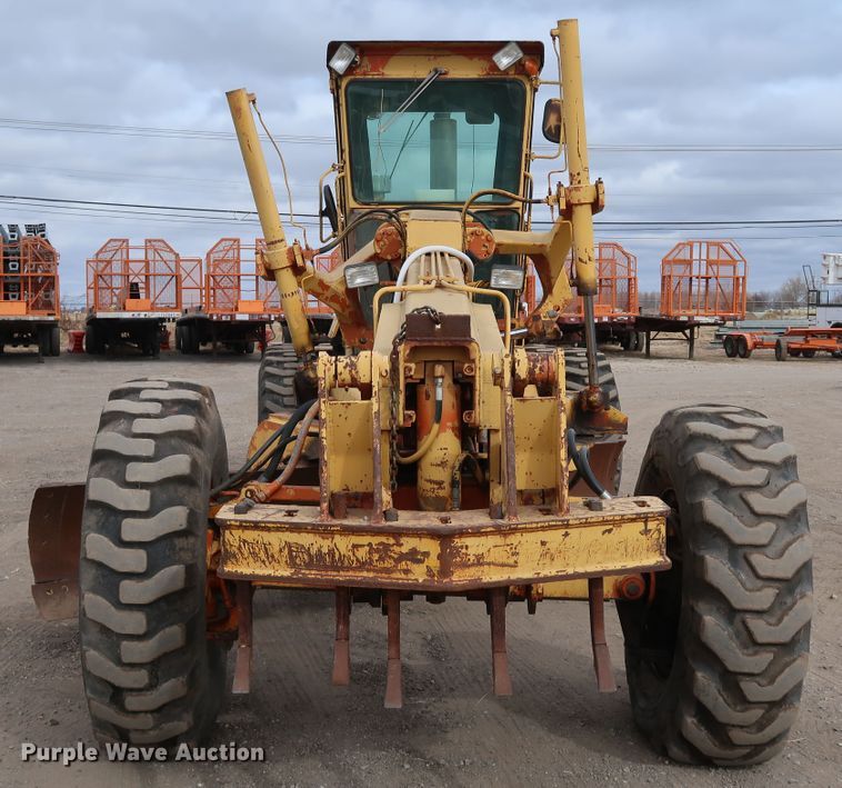 image for item DK3565 1985 John Deere 772A  motor grader