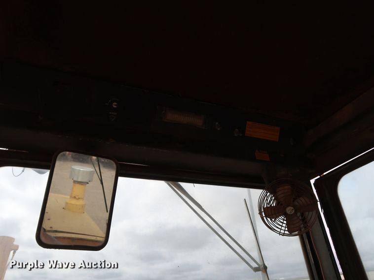 image for item DK3565 1985 John Deere 772A  motor grader