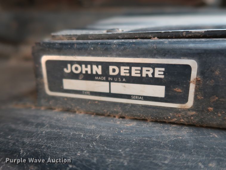 image for item DK3565 1985 John Deere 772A  motor grader