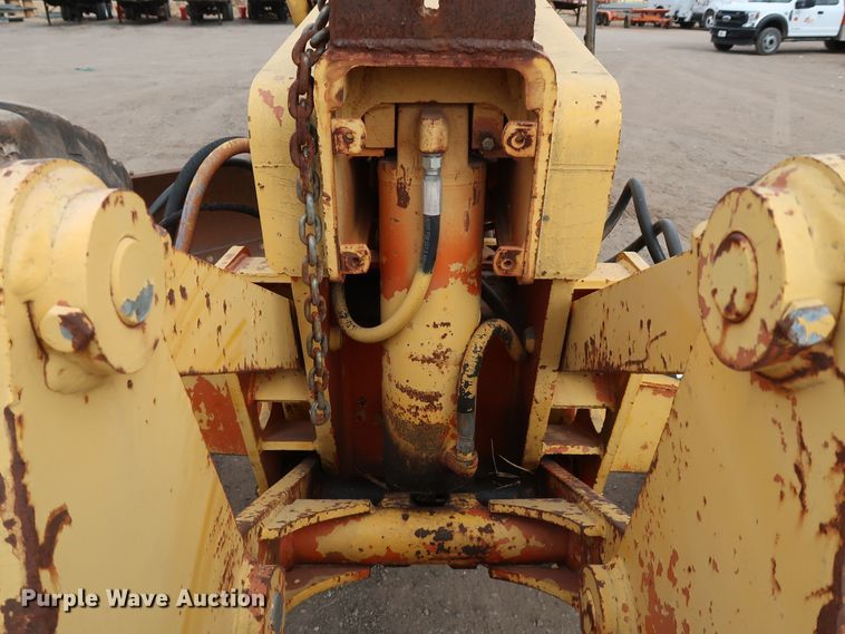 image for item DK3565 1985 John Deere 772A  motor grader