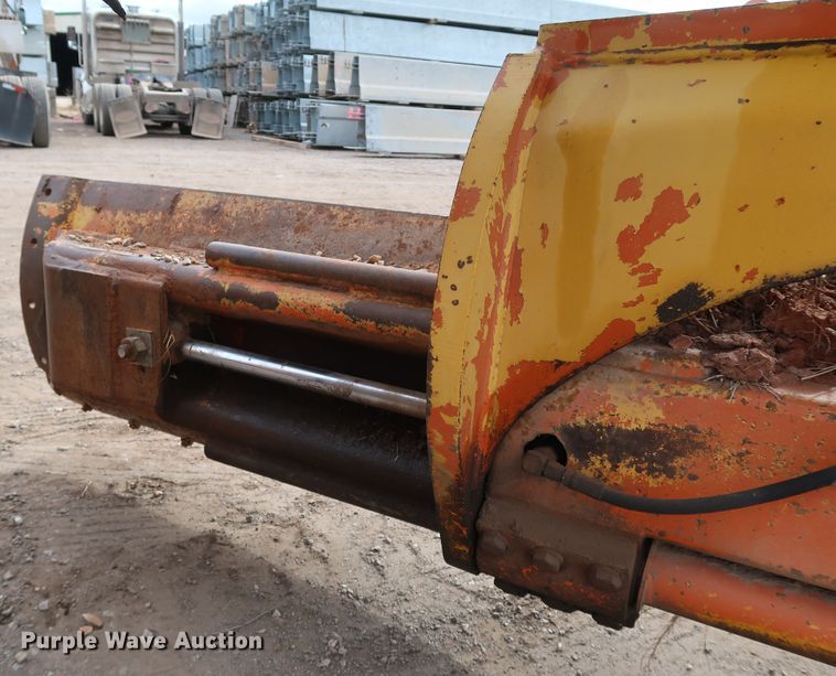 image for item DK3565 1985 John Deere 772A  motor grader