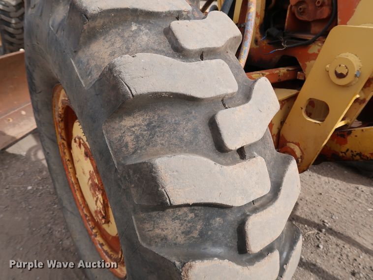 image for item DK3565 1985 John Deere 772A  motor grader