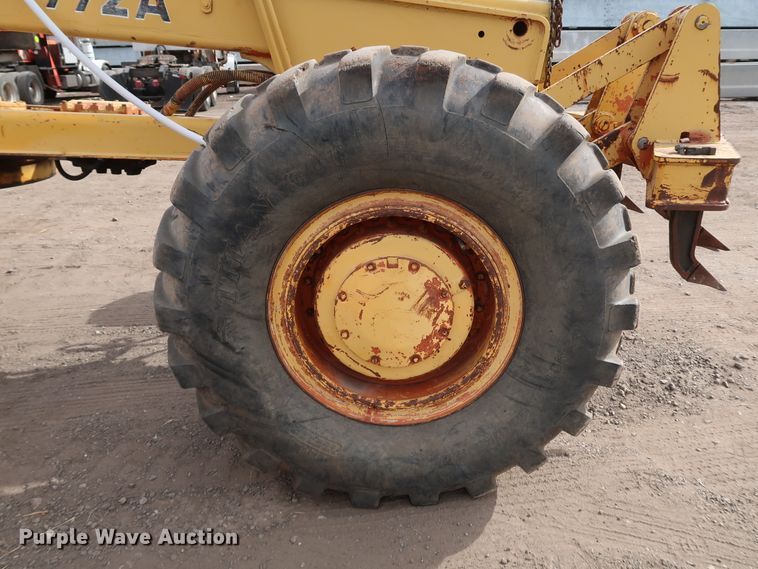 image for item DK3565 1985 John Deere 772A  motor grader