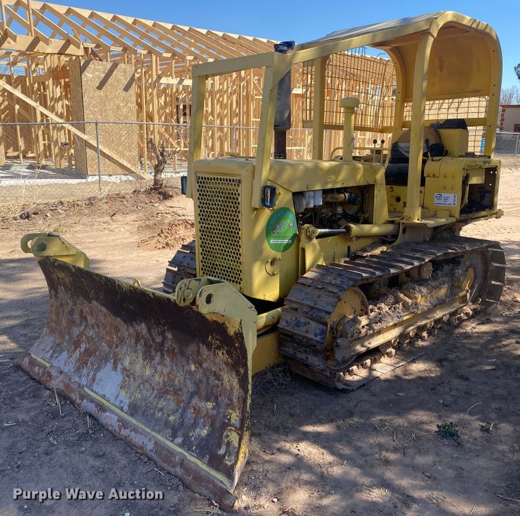 image for item DL1492 1986 International TD-7E  dozer