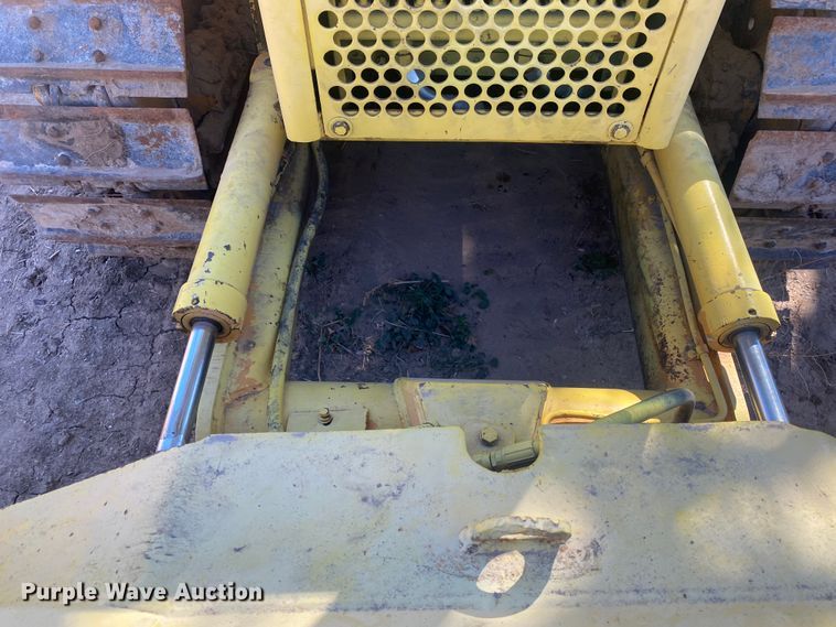 image for item DL1492 1986 International TD-7E  dozer