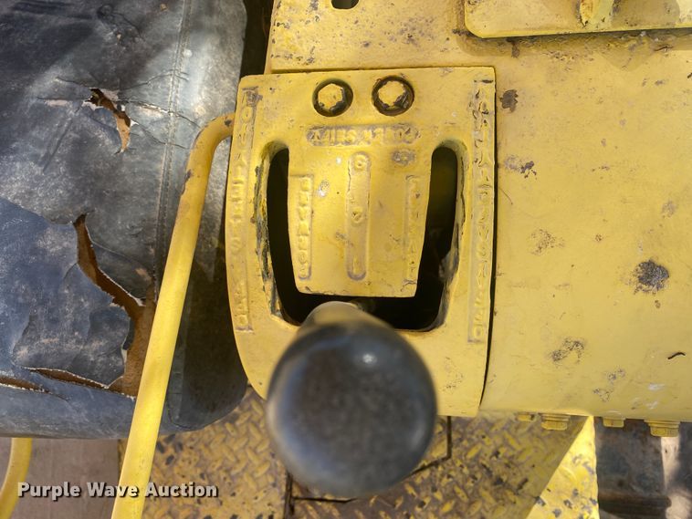 image for item DL1492 1986 International TD-7E  dozer