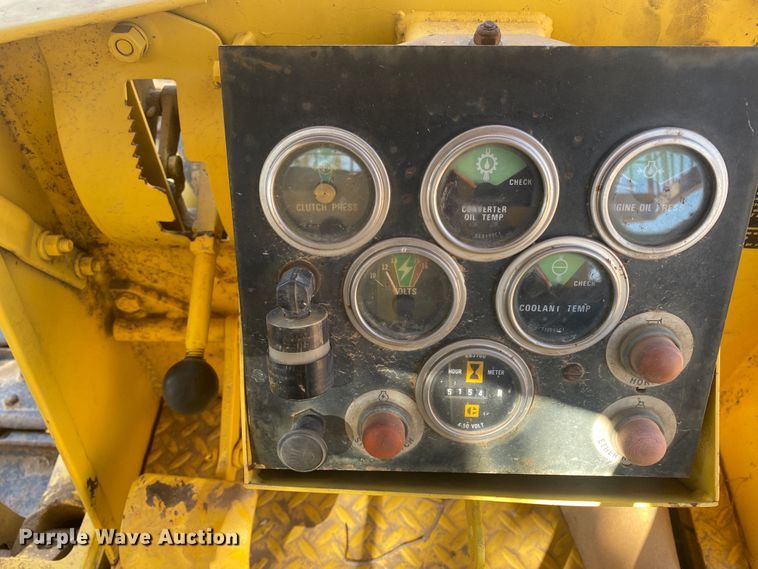 image for item DL1492 1986 International TD-7E  dozer