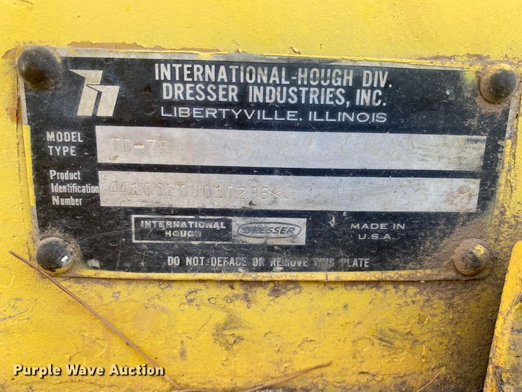 image for item DL1492 1986 International TD-7E  dozer
