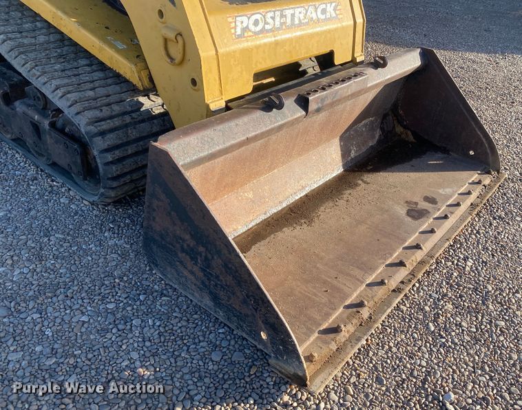 image for item DL1497 2005 ASV RC-100  tracked skid steer loader