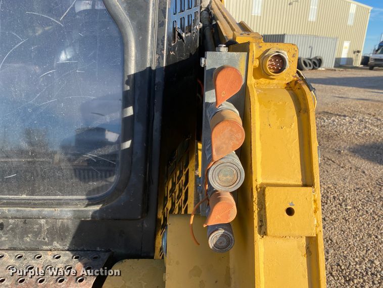 image for item DL1497 2005 ASV RC-100  tracked skid steer loader