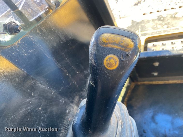 image for item DL1497 2005 ASV RC-100  tracked skid steer loader