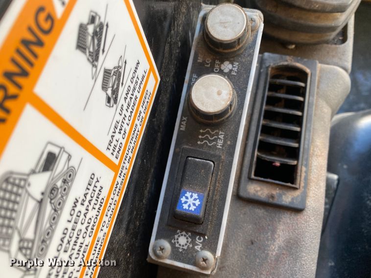 image for item DL1497 2005 ASV RC-100  tracked skid steer loader