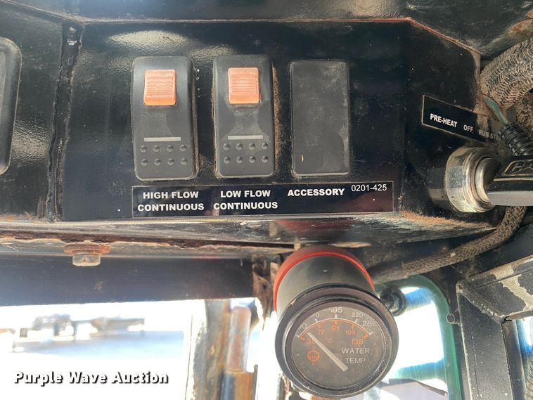 image for item DL1497 2005 ASV RC-100  tracked skid steer loader